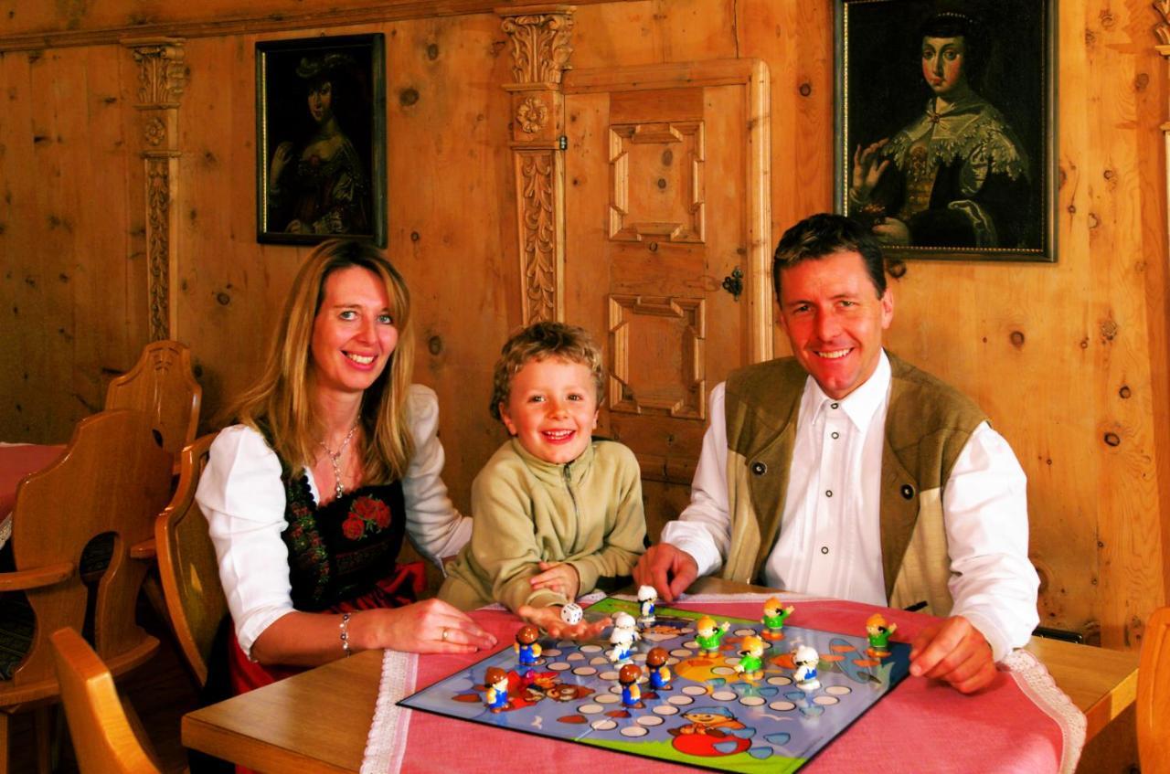 Hotel Zum Turm Castelrotto Eksteriør billede