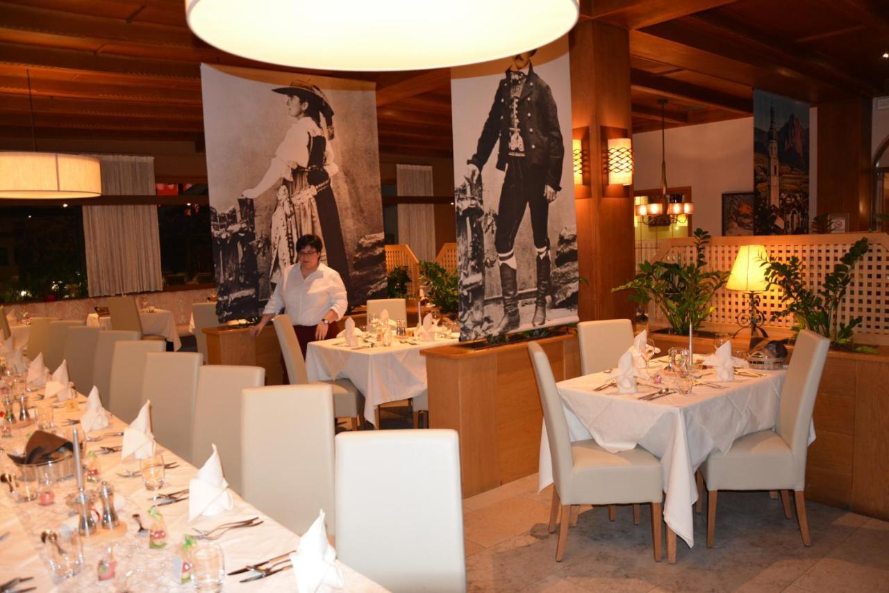 Hotel Zum Turm Castelrotto Eksteriør billede