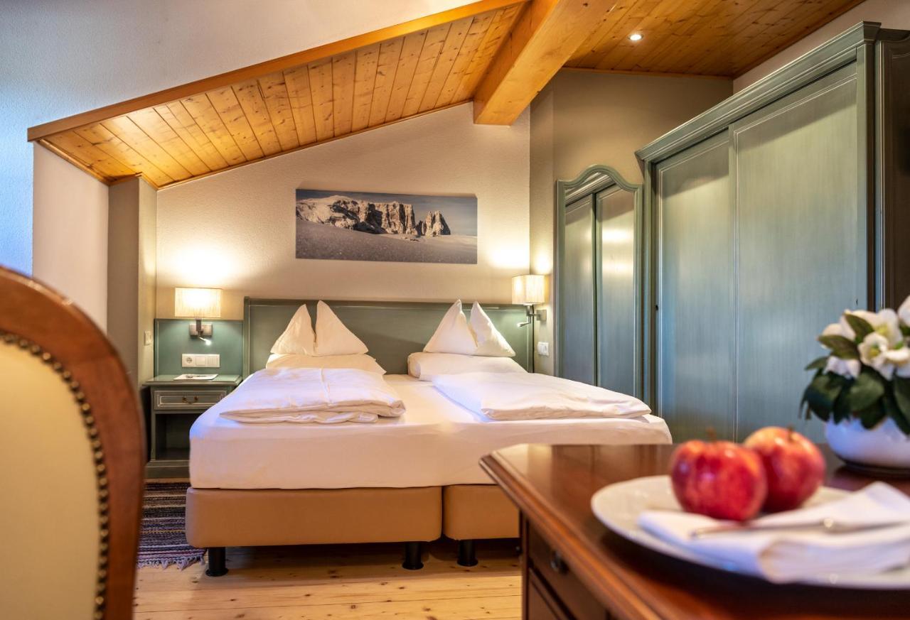 Hotel Zum Turm Castelrotto Eksteriør billede