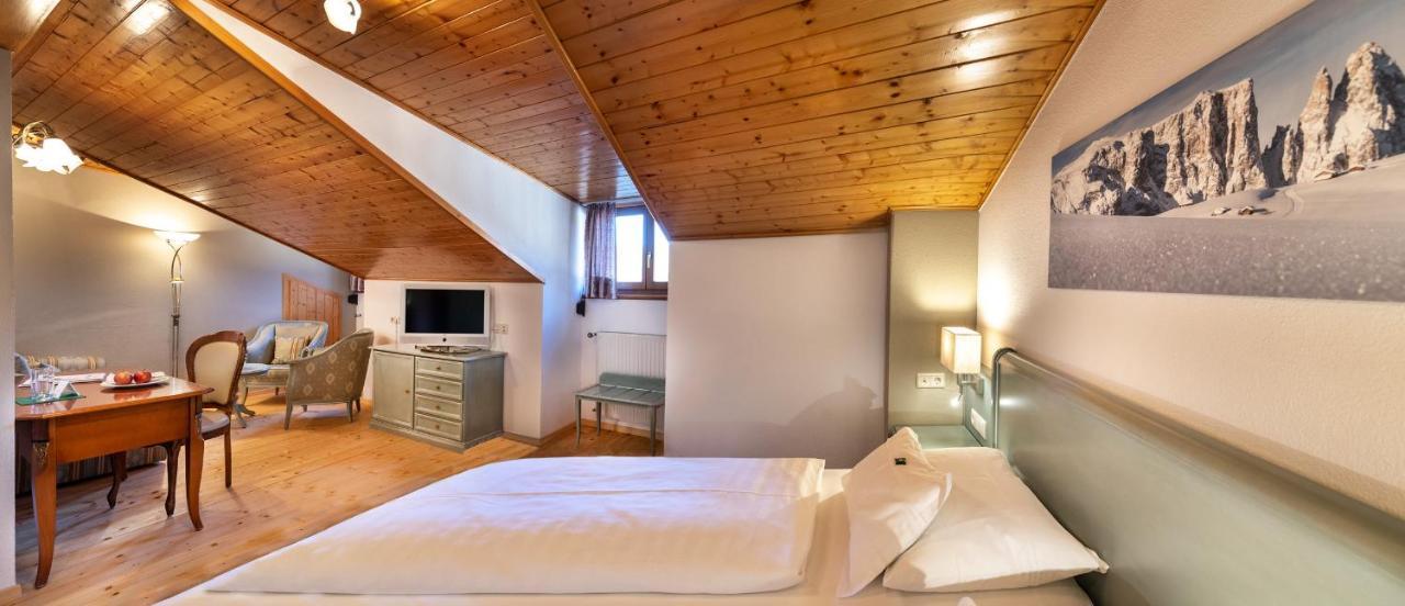 Hotel Zum Turm Castelrotto Eksteriør billede