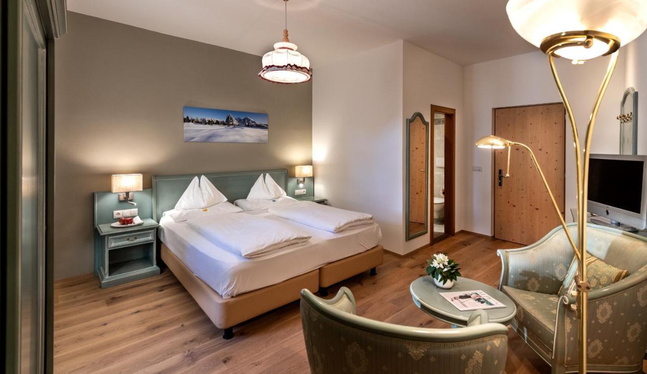 Hotel Zum Turm Castelrotto Eksteriør billede