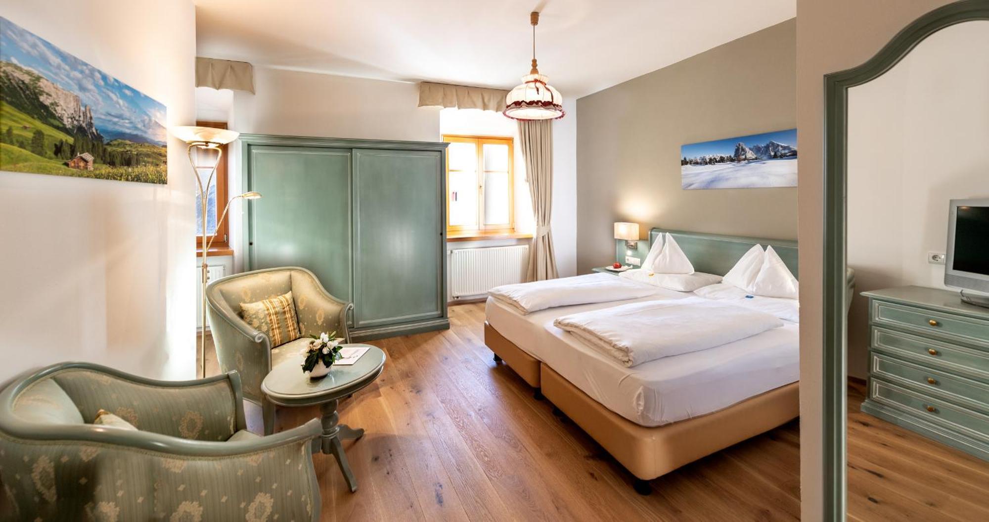 Hotel Zum Turm Castelrotto Eksteriør billede