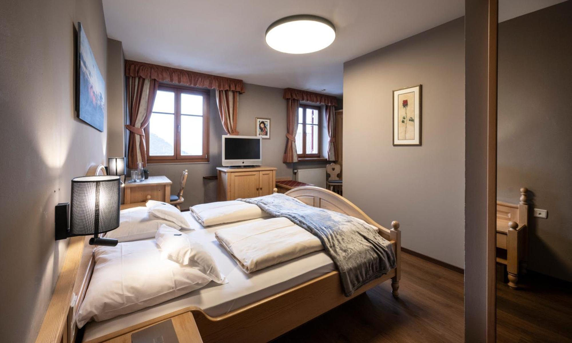 Hotel Zum Turm Castelrotto Eksteriør billede